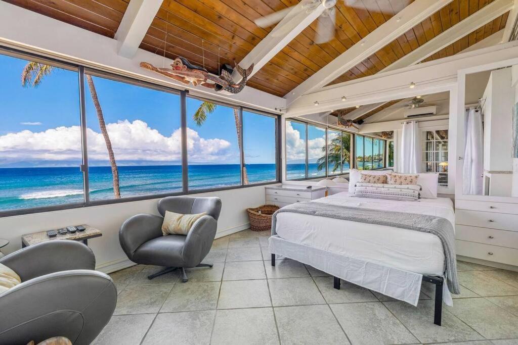 The Noniluna Two - Sleeps 9 Plus Pack N Play Lāhainā Exterior foto