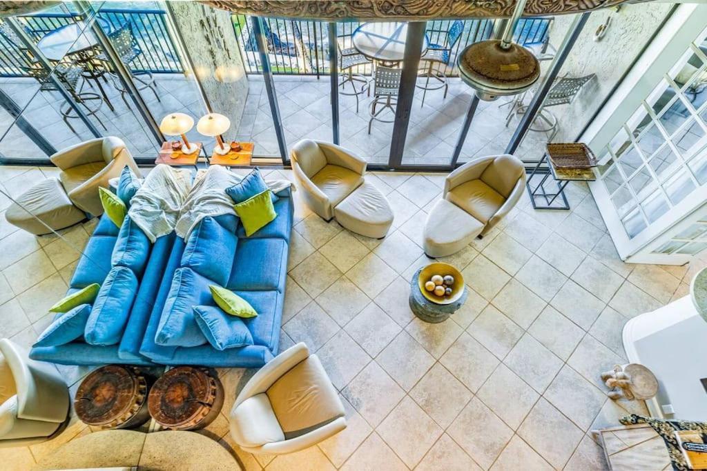 The Noniluna Two - Sleeps 9 Plus Pack N Play Lāhainā Exterior foto